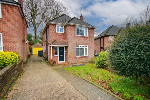 3 bedroom detached house for sale, BITTERNE! CHECK OUT THE GARDEN! POTENTIAL TO EXTEND! LOG BURNER!