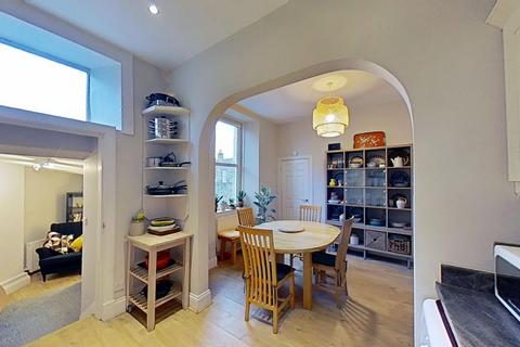 2 bedroom flat to rent, Brighton Place, Edinburgh, Midlothian, EH15
