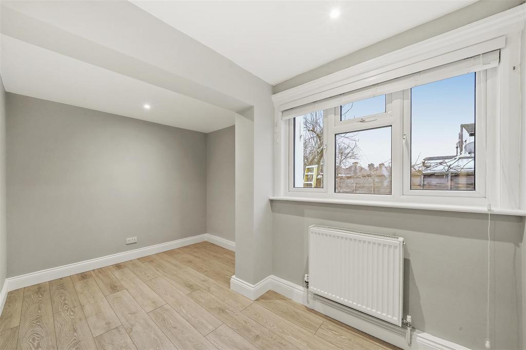 Ground Floor, 24 Llanover Road - APAQbh2e O7hs Sry EL