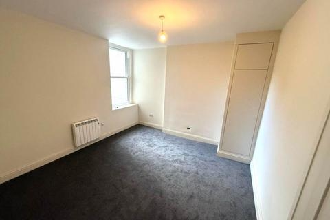 1 bedroom flat to rent, Grove Road, Eastbourne, East Sussex