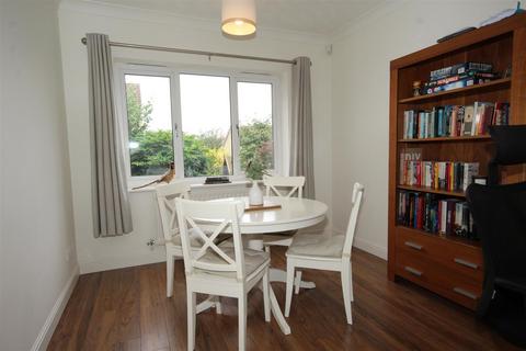 4 bedroom detached house for sale, Saddlers Grove, Badsworth