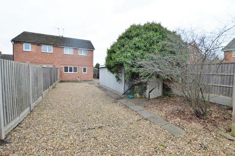 2 bedroom semi-detached house to rent, Heddington Way, Leicester, Leicestershire