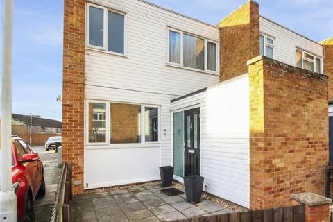 undefined, Tooley Street Gravesend DA11