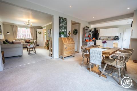 4 bedroom detached house for sale, Meadowlands Avenue, Bridgwater