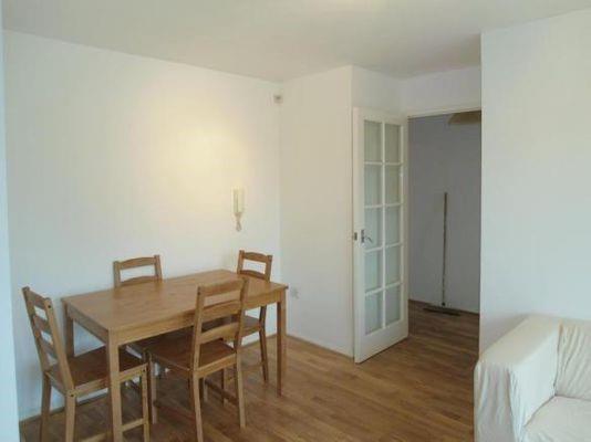 Living area.jpg