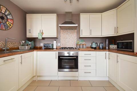 2 bedroom flat for sale, The Ridge, Hastings