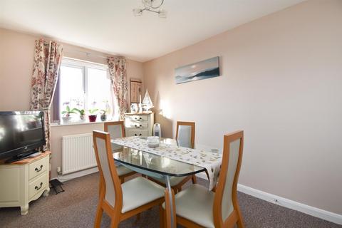2 bedroom flat for sale, The Ridge, Hastings