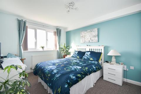 2 bedroom flat for sale, The Ridge, Hastings