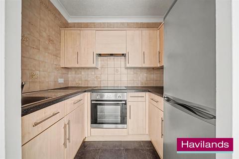 undefined, Homewillow Close, London
