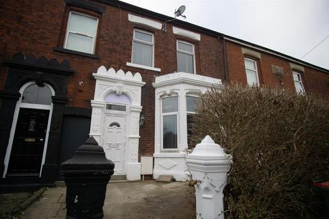 undefined, 3 Bed Flat To Let on Brackenbury Road, Preston