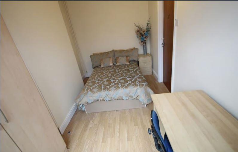 67 Gaul Bedroom 1.JPG