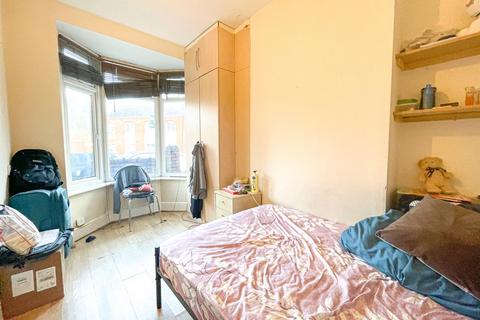 2 bedroom terraced house for sale, Gaul Street, Leicester