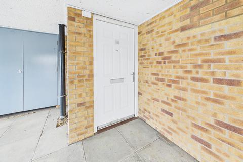 1 bedroom apartment for sale, Willow Court, Hemel Hempstead, HP3