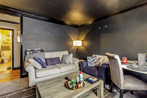 undefined, Crammavill Street, Grays, RM16