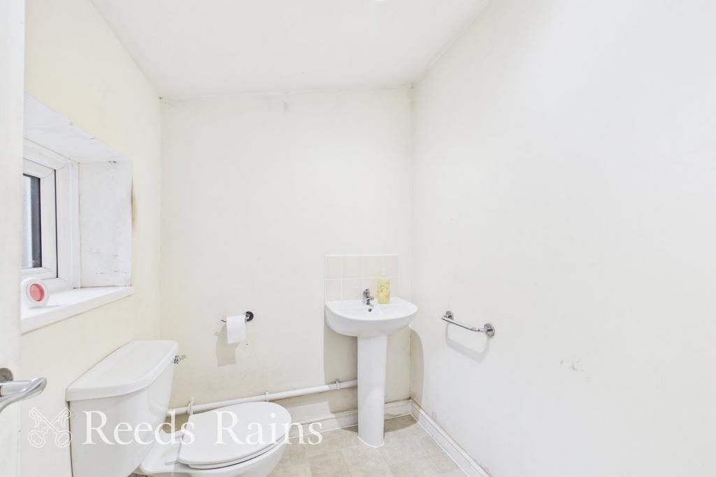 Ground Floor Wc