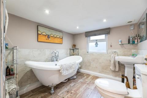 undefined, Park Square, Pool In Wharfedale LS21