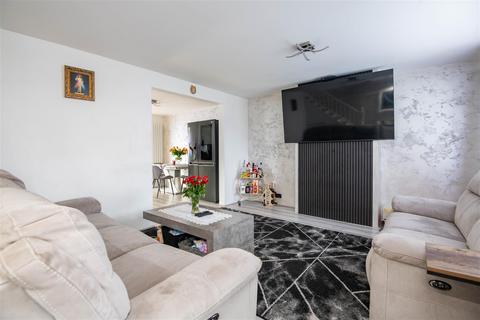 3 bedroom semi-detached house for sale, Earlsway, Euxton, Chorley