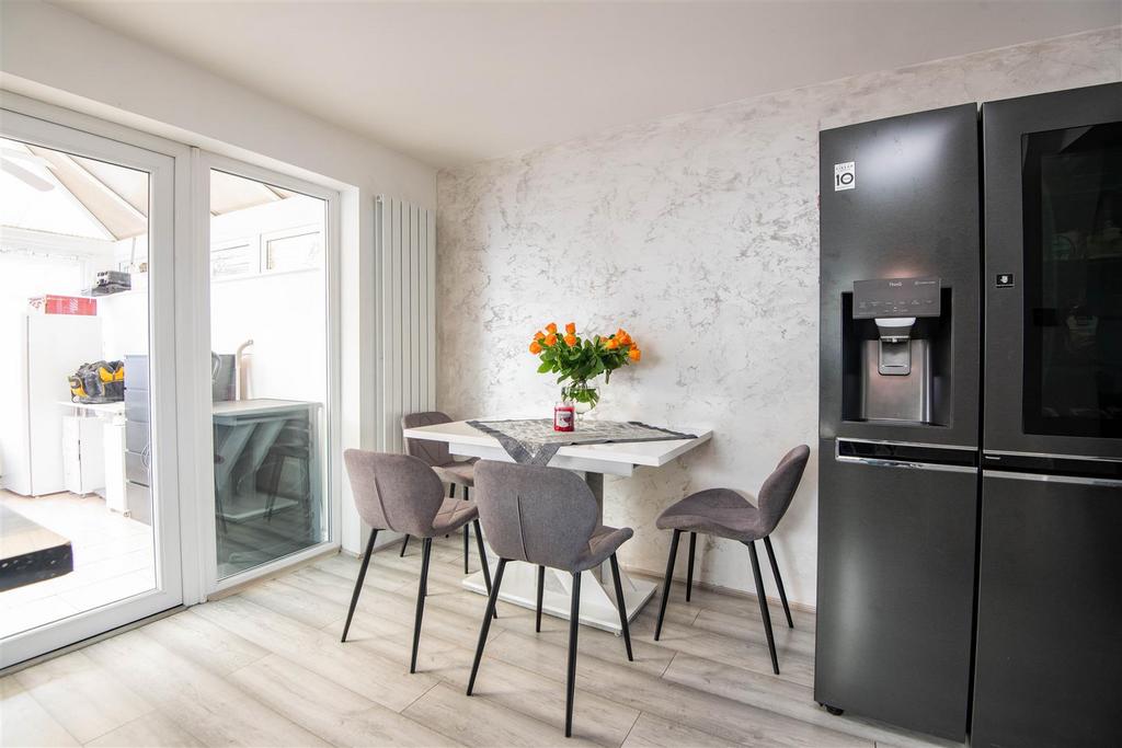 Kitchen / Diner