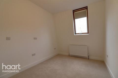 undefined, High Street, MAIDENHEAD