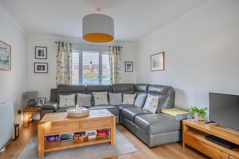 undefined, Elizabeth Drive, Devizes, SN10