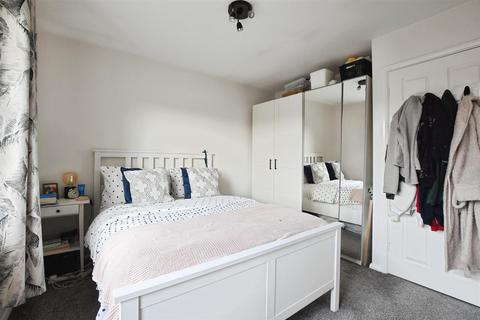 undefined, Templewaters, Kingswood, Hull