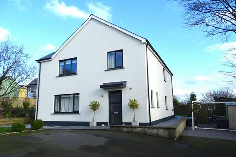4 bedroom house for sale, Parc Clomendy, Llansteffan, Carmarthen