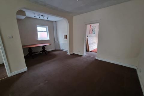 3 bedroom semi-detached house for sale, Roseneath Avenue, Leicester, LE4