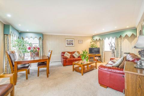 2 bedroom flat for sale, Manbre Road, London W6
