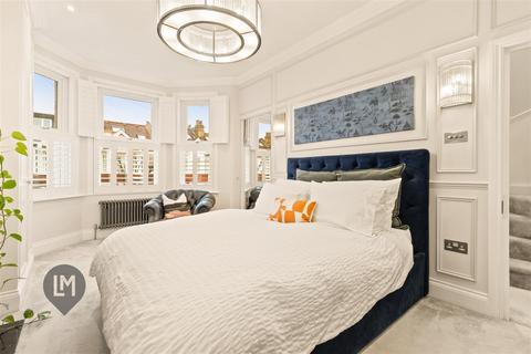 undefined, Heythorp Street, London