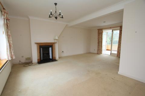 4 bedroom detached house for sale, Woodcroft Drive, Eastbourne BN21