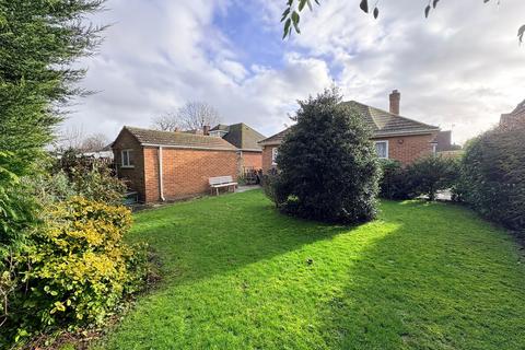 undefined, Avenue Gardens, Horley RH6