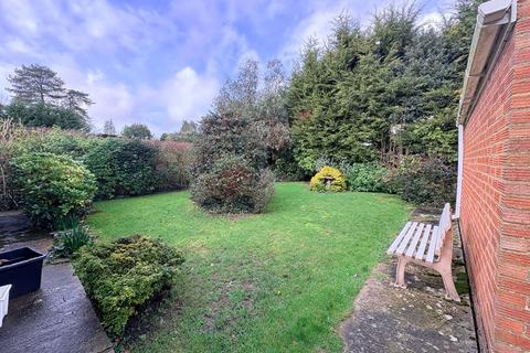 undefined, Avenue Gardens, Horley RH6