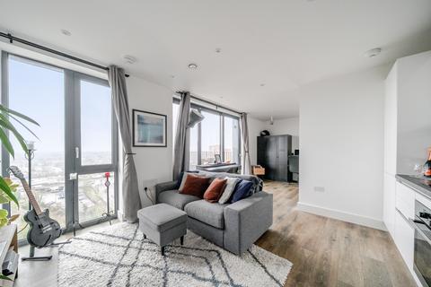 1 bedroom apartment for sale, Ascot House, 30 Mill Mead, Staines, TW18
