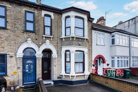 2 bedroom flat to rent, Palmerston Road, London, E7