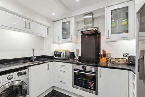 undefined, Piccadilly, Mayfair, London