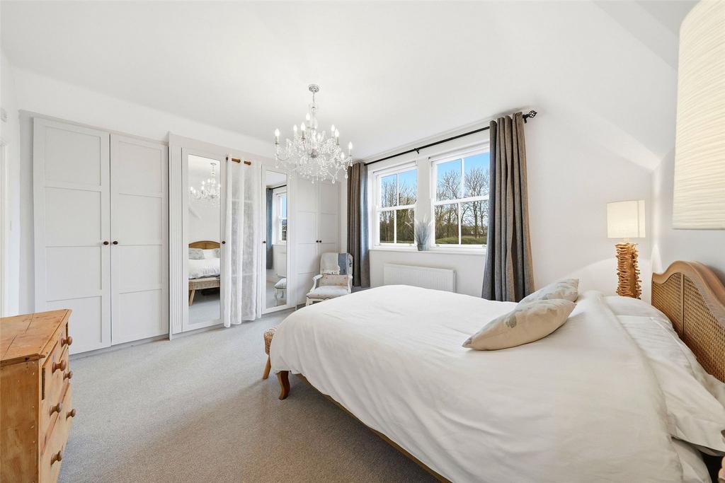 Princiapl Bedroom