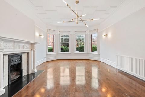 undefined, Oakwood Court, London