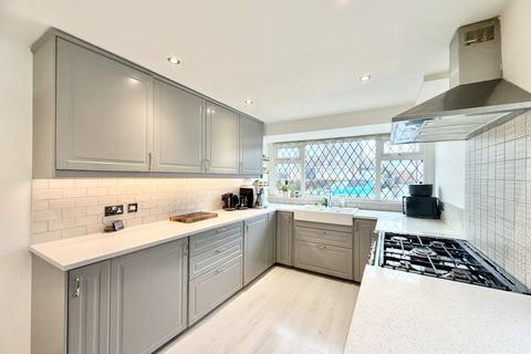 4 bedroom semi-detached house for sale, Westway, Garforth
