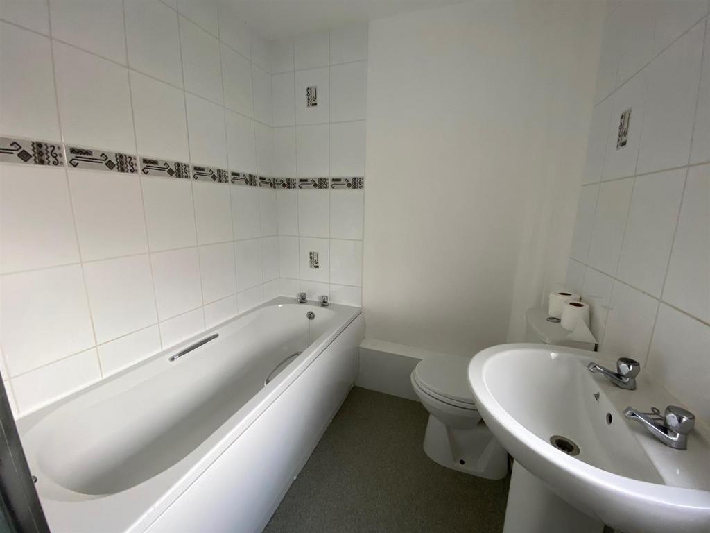 Bathroom.jpg