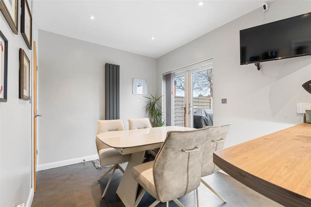 Kitchen/Dining
