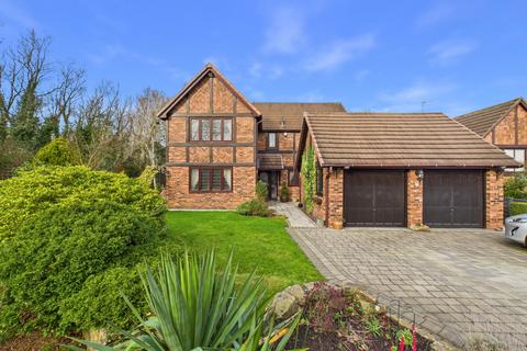 4 bedroom detached house for sale, Penwortham Court, Penwortham PR1