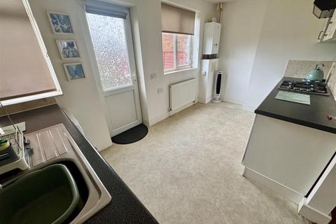 undefined, Peartree Road, Luton, LU2 8BA