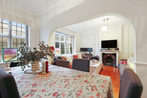 undefined, Wellington Court, 55-67 Wellington Road, St Johns Wood, London