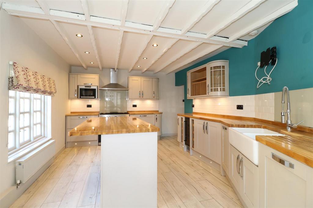 Breakfast kitchen