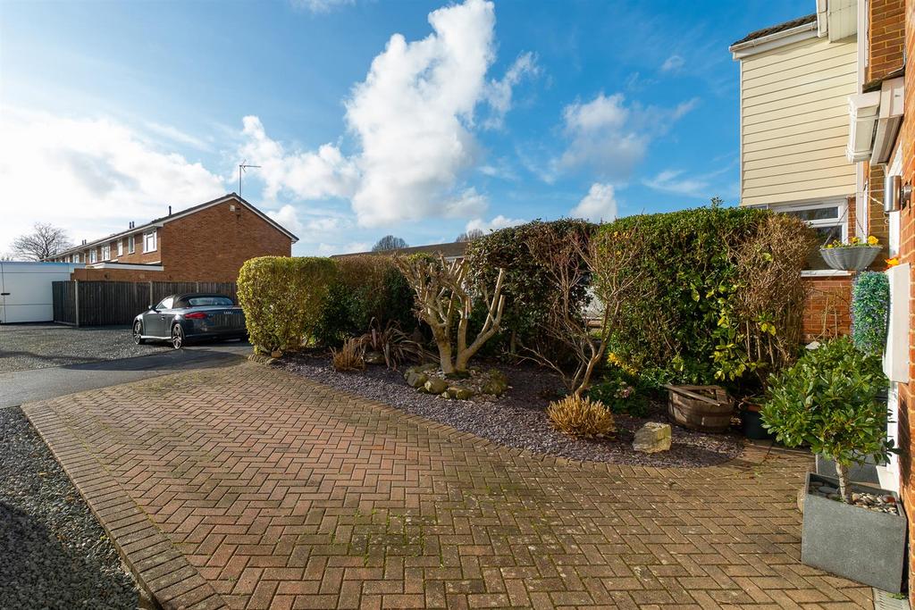Newenden Close, Maidstone31-3.jpg