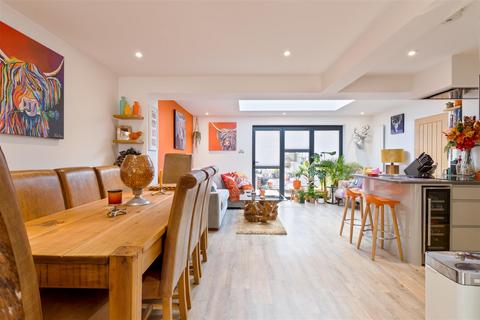 3 bedroom terraced house for sale, Newenden Close, Maidstone