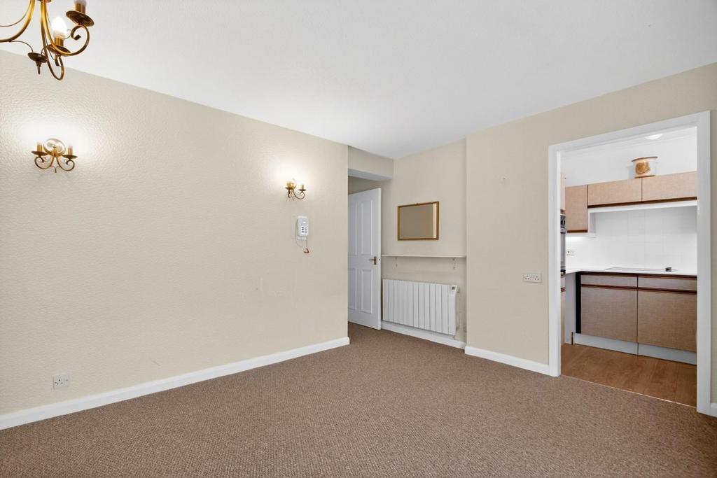 Apt215-34eastparkrd-4.jpg