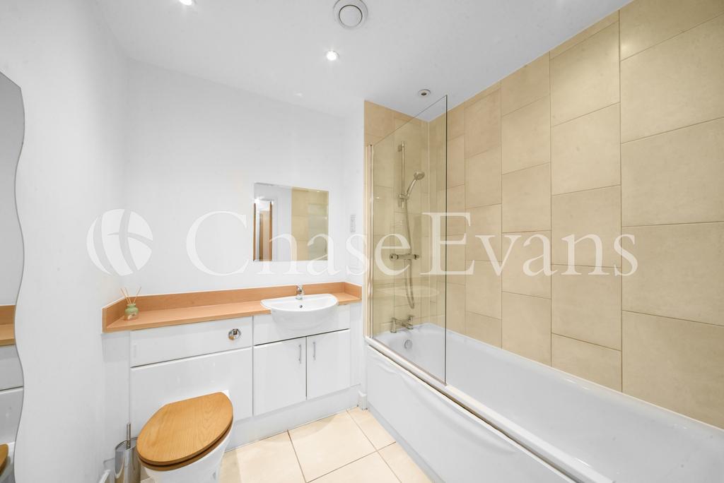 Bathroom - Connaught