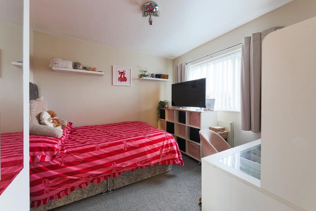 Bedroom .jpg