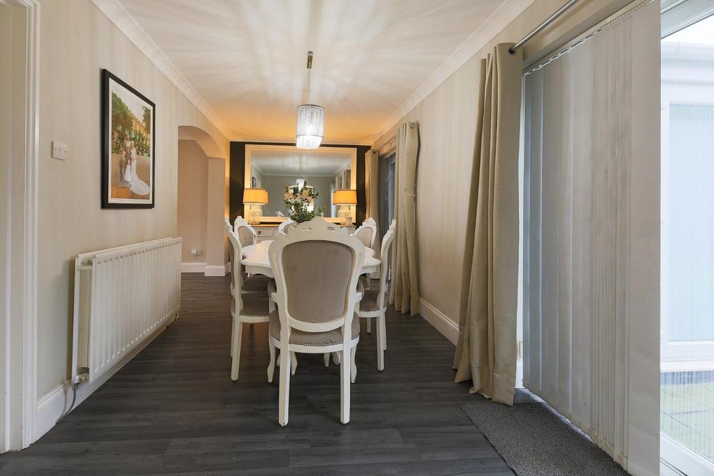 Dining room.jpg
